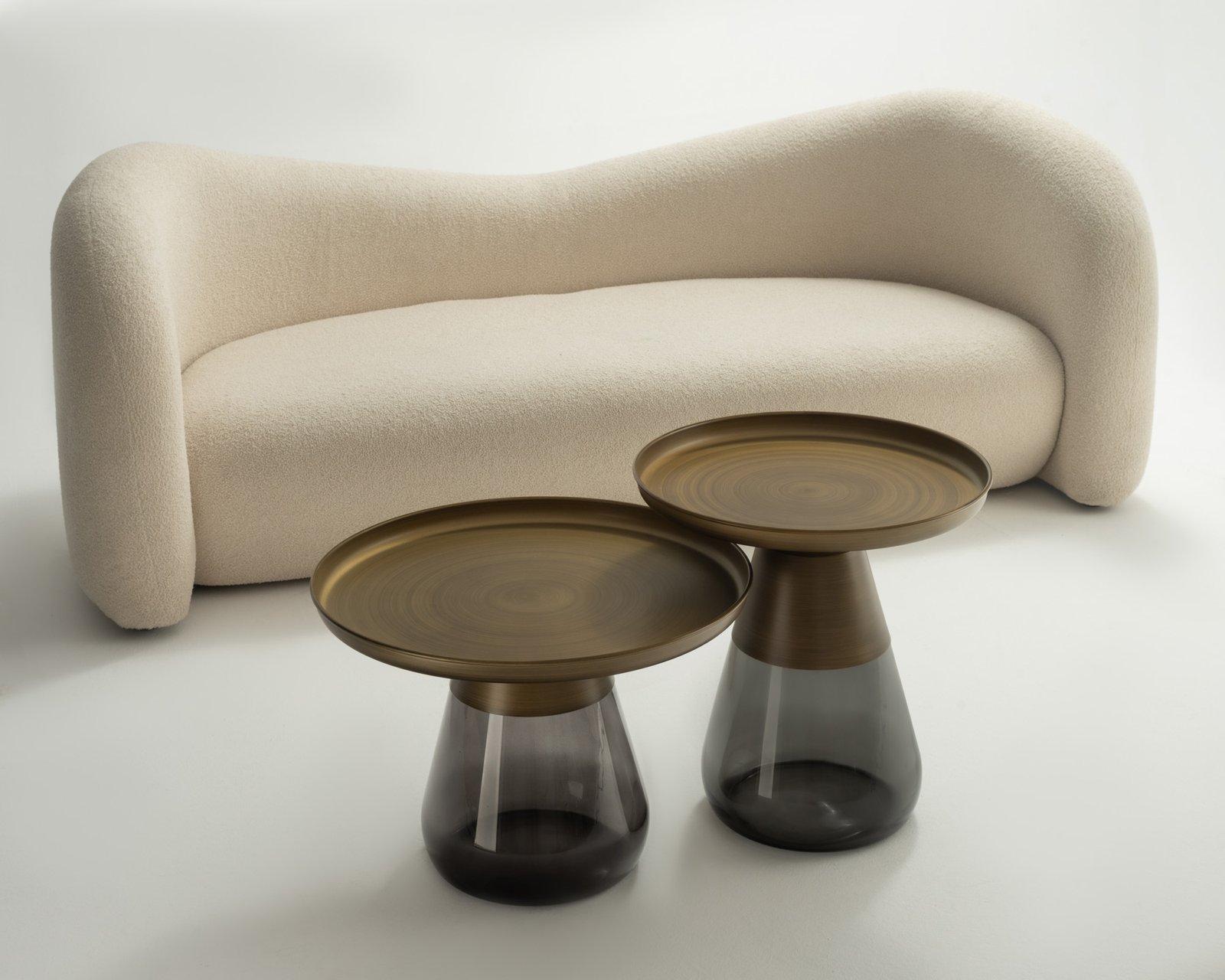 AMBER BRASS Table Thumbnail